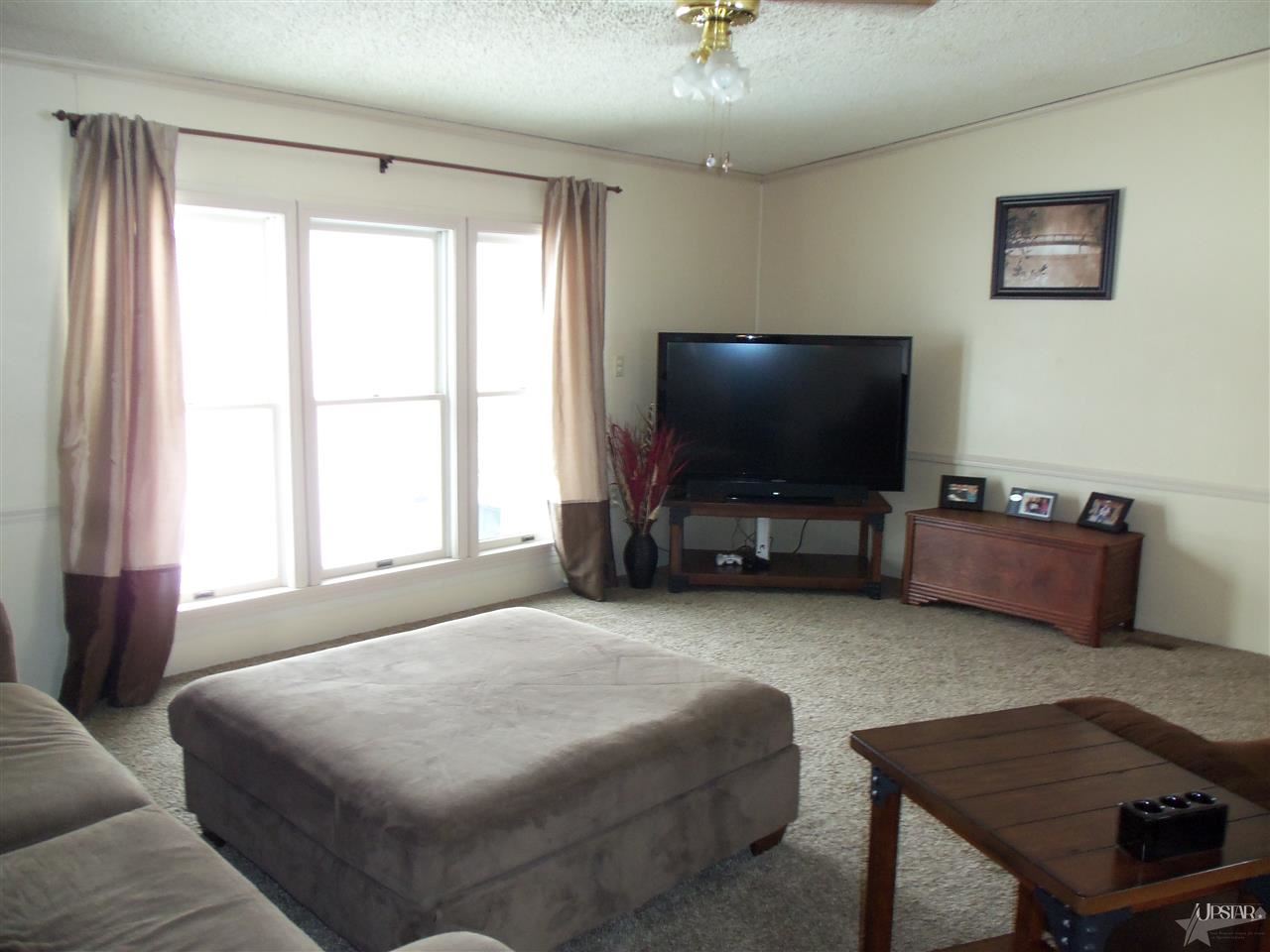 7073 County Road 40 Butler, IN 46721 - Photo 5 of 28 Gallery Image 5