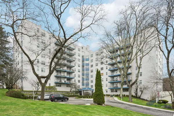 $250,000 | 499 North Broadway, Unit 6M, White Plains, NY 10603