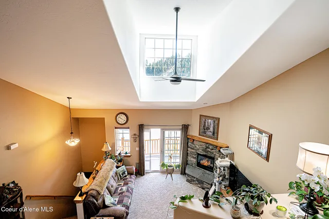 $369,000 | 1 Elsie Peak Court, Pinehurst, ID 83850