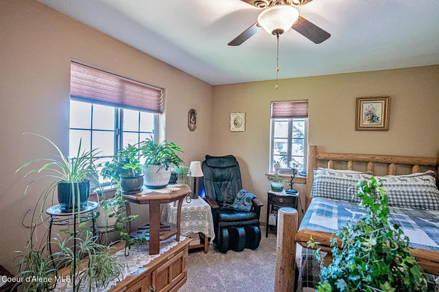 $369,000 | 1 Elsie Peak Court, Pinehurst, ID 83850