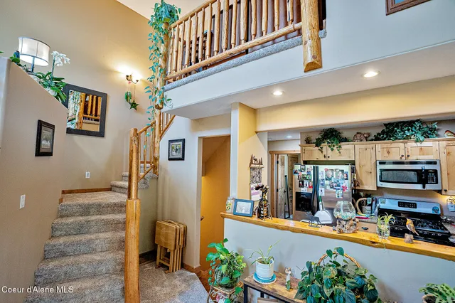 $369,000 | 1 Elsie Peak Court, Pinehurst, ID 83850