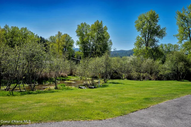 $369,000 | 1 Elsie Peak Court, Pinehurst, ID 83850