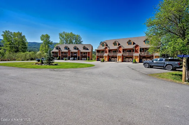 $369,000 | 1 Elsie Peak Court, Pinehurst, ID 83850