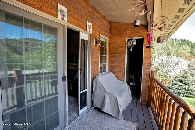 $369,000 | 1 Elsie Peak Court, Pinehurst, ID 83850