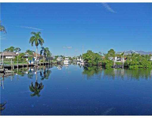 1469 Southwest Dyer Point Road Palm City, FL 34990 - Photo 4 of 25 Additional Photo