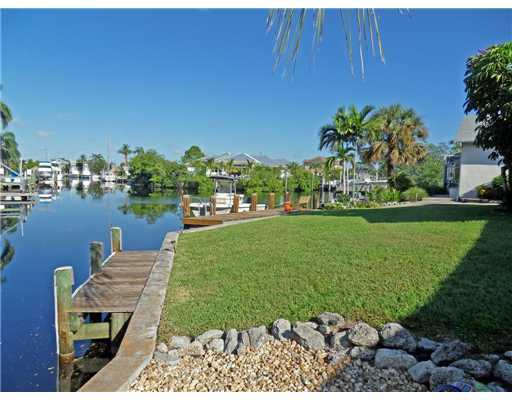 1469 Southwest Dyer Point Road Palm City, FL 34990 - Photo 5 of 25 Additional Photo