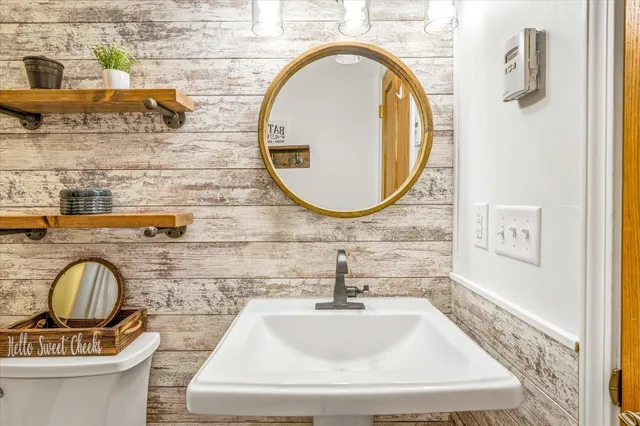 $575,000 | 15085 Square Lake Trail North, Stillwater, MN 55082