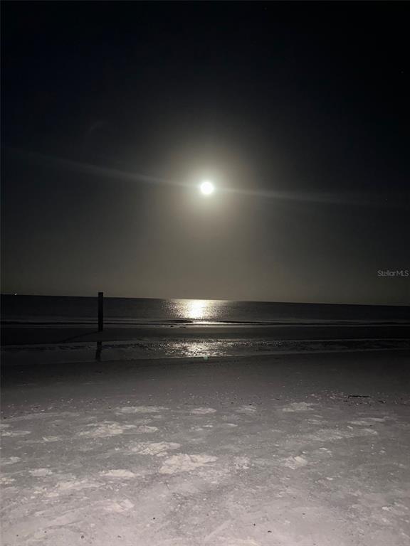 18218 Sunset Boulevard, Unit B St. Petersburg, FL 33708 - Photo 3 of 38 a view of room