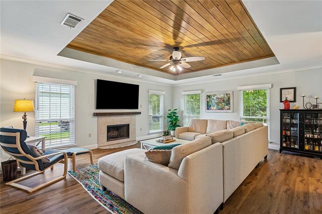2424 Mathis Street Mandeville, LA 70448 - Photo 7 of 26 Gallery Image 7