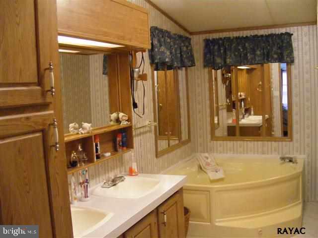 5893 York Road Spring Grove, PA 17362 - Photo 11 of 25