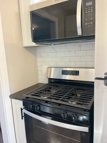 $250,000 | 1609 Marlboro Lane, Crest Hill, IL 60403