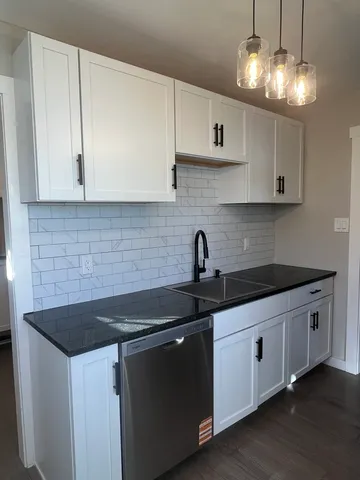 $250,000 | 1609 Marlboro Lane, Crest Hill, IL 60403