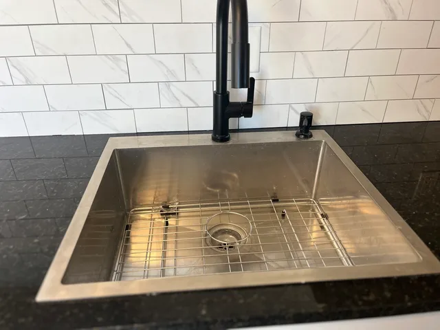 $250,000 | 1609 Marlboro Lane, Crest Hill, IL 60403