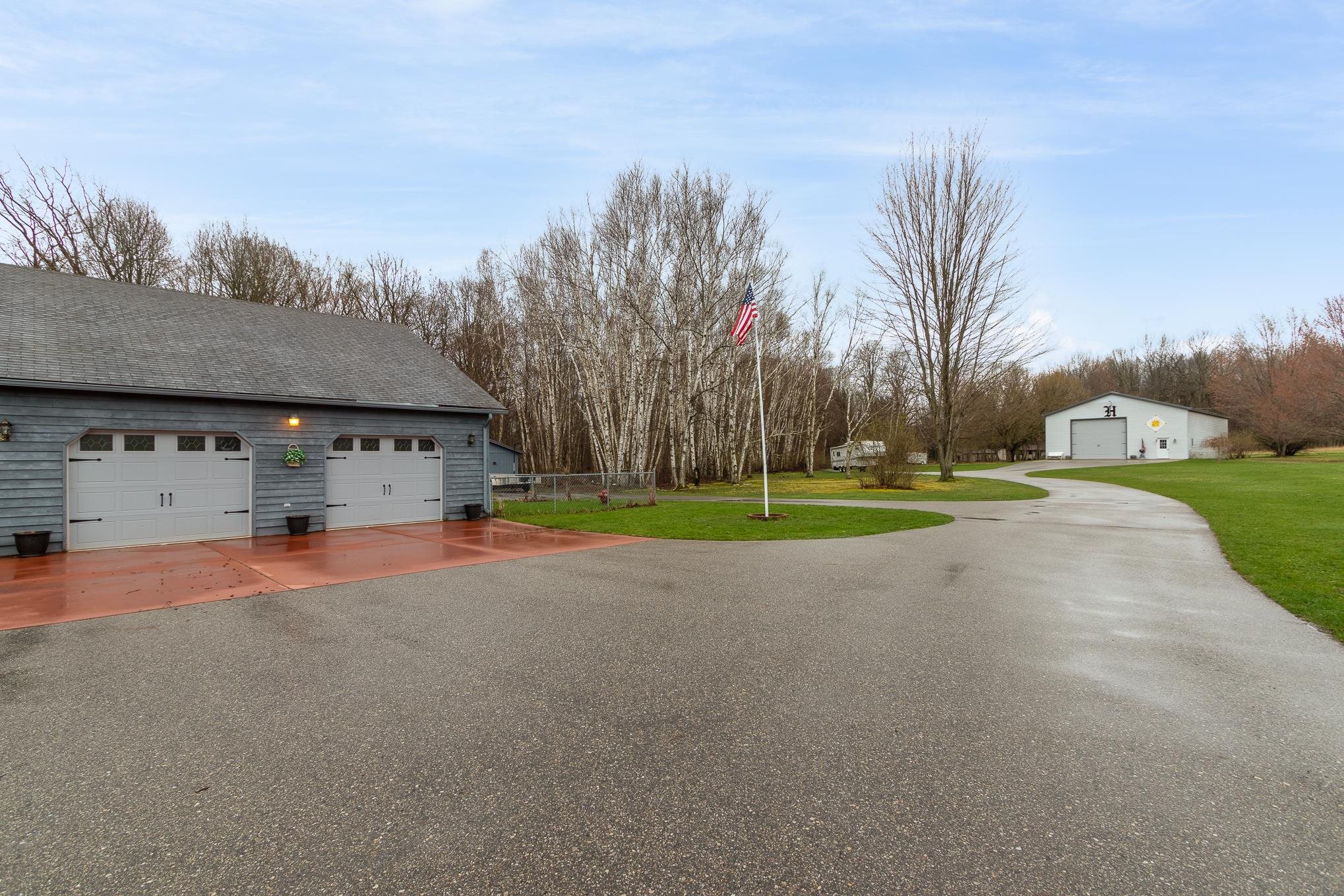11639 Northwest Monroe Road Riverdale, MI 48877 - Photo 39 of 47 1908151-38.JPG