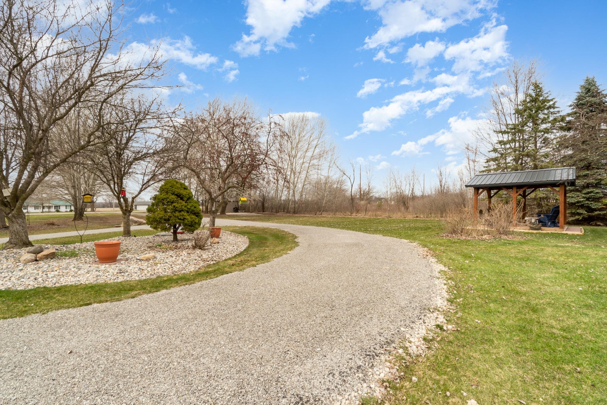 1794 North Mission Road Mount Pleasant, MI 48858 - Photo 31 of 40 1909769-30.JPG