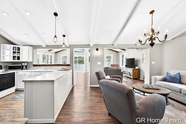 $595,000 | 9444 West School Section Lake Drive, Mecosta, MI 49332