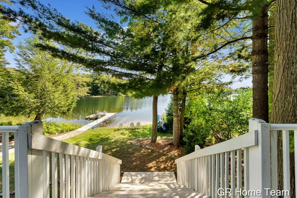$595,000 | 9444 West School Section Lake Drive, Mecosta, MI 49332