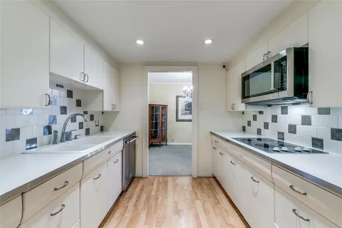 $299,000 | 3525 Turtle Creek Boulevard, Unit 3C, Dallas, TX 75219