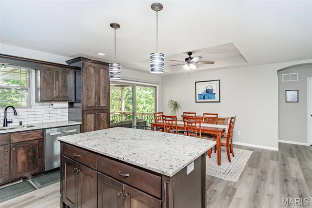 $499,000 | 1326 Summerfield Drive, Jefferson City, MO 65109