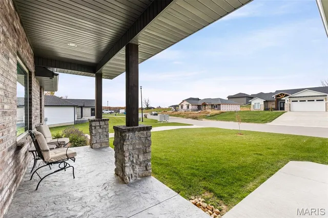 $499,000 | 1326 Summerfield Drive, Jefferson City, MO 65109