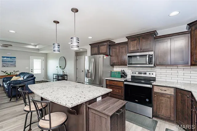 $499,000 | 1326 Summerfield Drive, Jefferson City, MO 65109