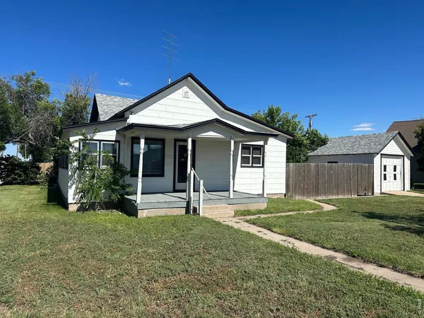 $135,000 | 90 Cedar Avenue, Akron, CO 80720