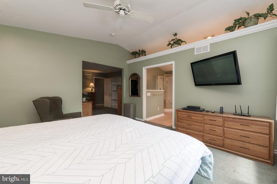315 Stonewall Road Catonsville, MD 21228 - Photo 14 of 42 Master Bedroom w/ Master Bath