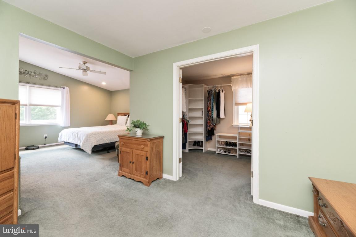 315 Stonewall Road Catonsville, MD 21228 - Photo 4 of 42 Master Bedroom w/ Walk In Closet