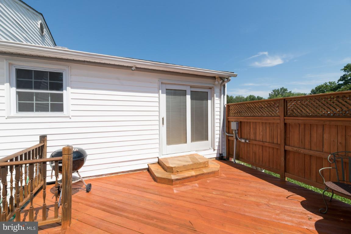 315 Stonewall Road Catonsville, MD 21228 - Photo 39 of 42 Deck off Kitchen and Family Room Area