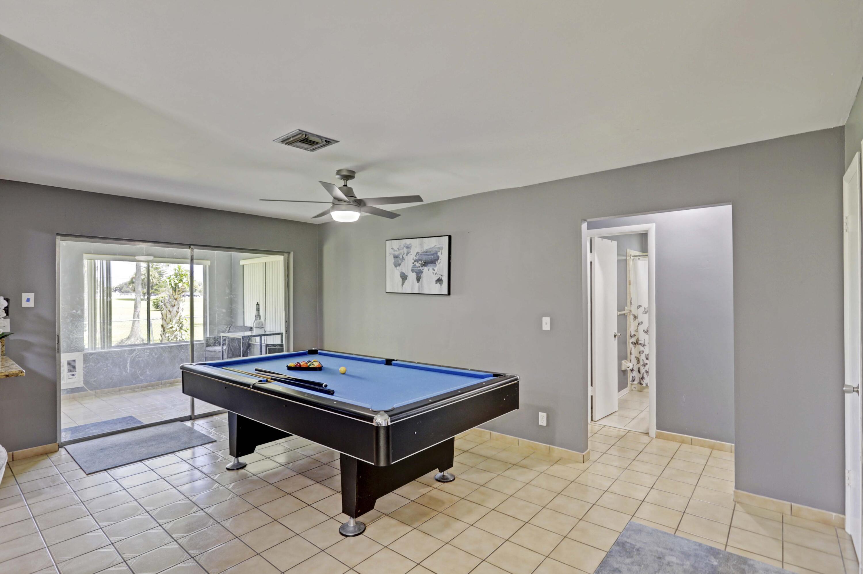 110 Timber Run East Riviera Beach, FL 33407 - Photo 8 of 52 Second Livingroom