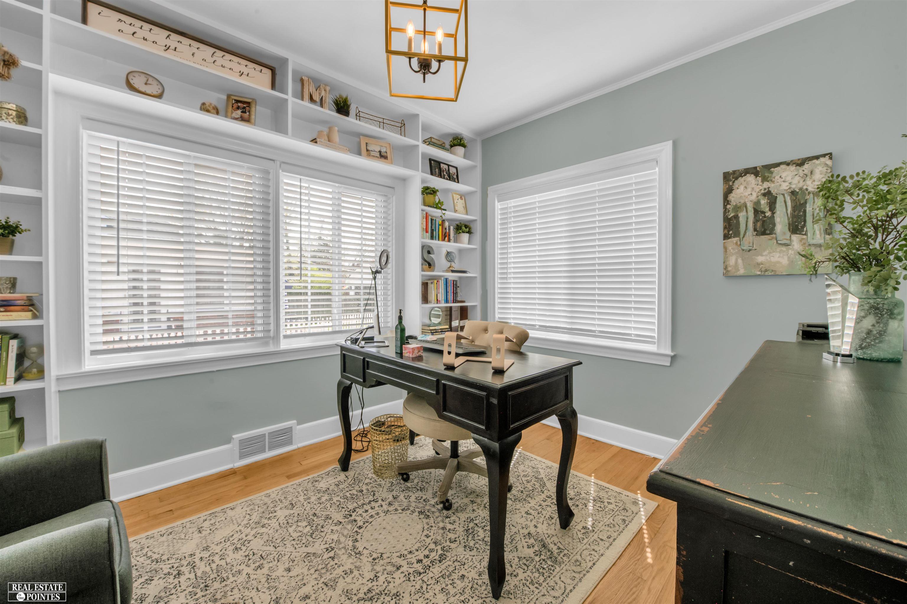 947 Lincoln Road Grosse Pointe, MI 48230 - Photo 12 of 36