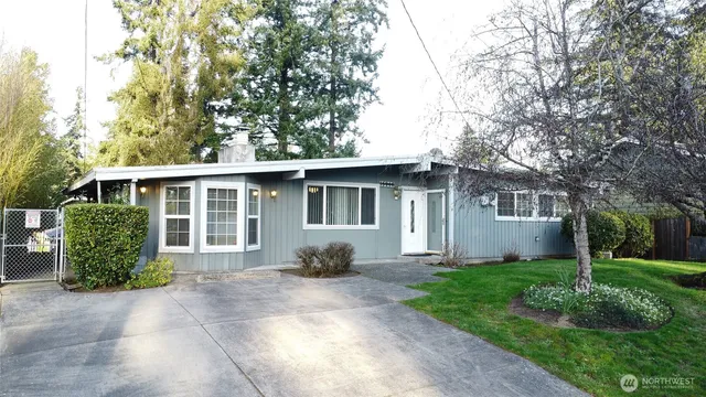 $1,250,000 | 15946 Southeast 1st Street, Bellevue, WA 98008