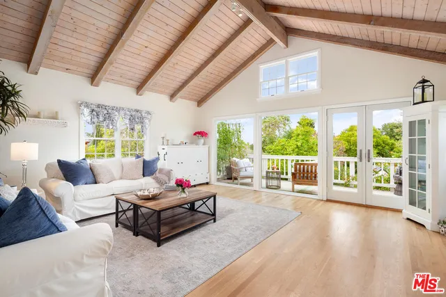 $1,895,000 | 12052 Laurel Terrace Drive, Studio City, CA 91604