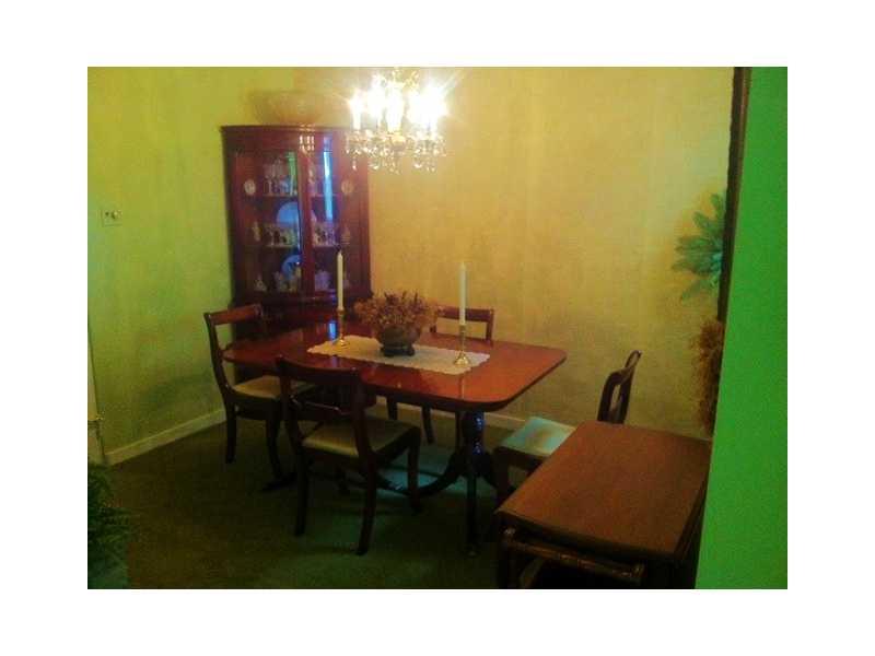 450 Chapel Road Aliquippa, PA 15001 - Photo 5 of 14 Dining Room.