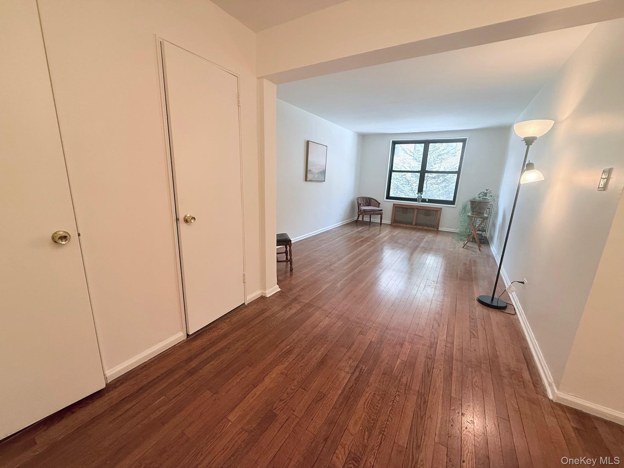 83-20 98th Street, Unit 1H Queens, NY 11421 - Photo 3 of 9