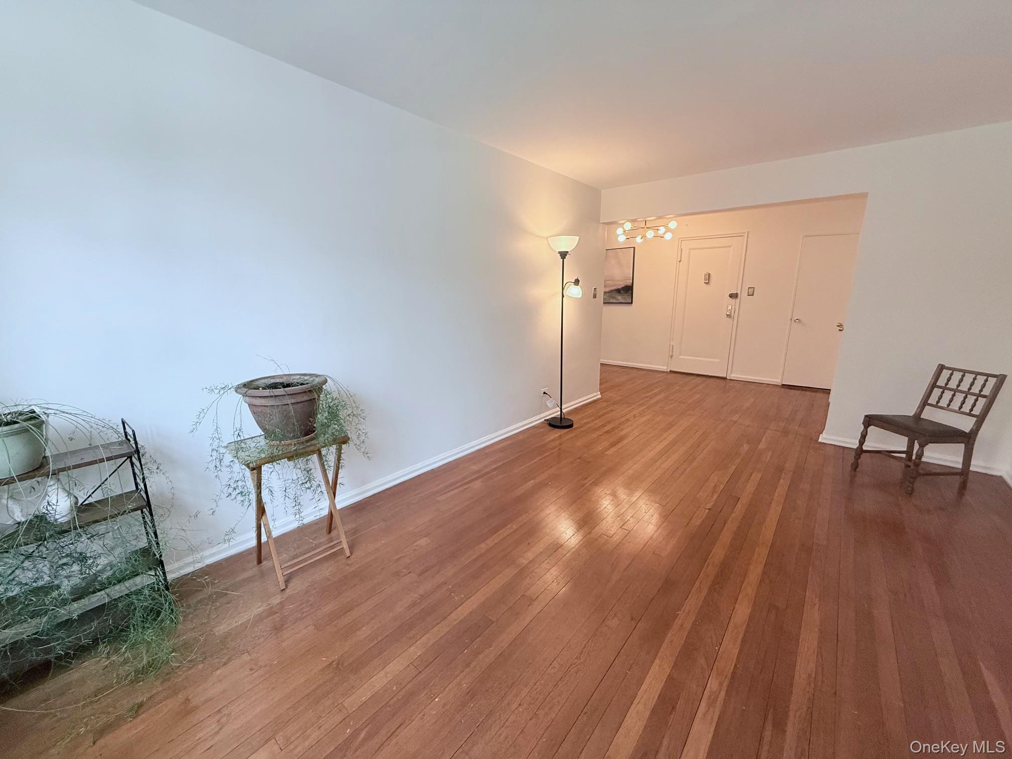 83-20 98th Street, Unit 1H Queens, NY 11421 - Photo 4 of 9