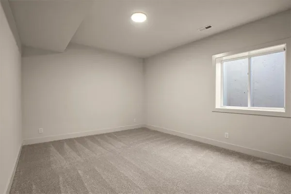 $575,000 | 1227 Larkspur Place, Raymore, MO 64083