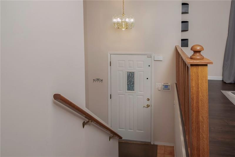 125 Tory Road Coraopolis, PA 15108 - Photo 2 of 25 Gallery Image 2