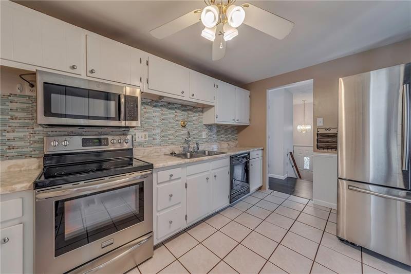 125 Tory Road Coraopolis, PA 15108 - Photo 12 of 25 Gallery Image 12