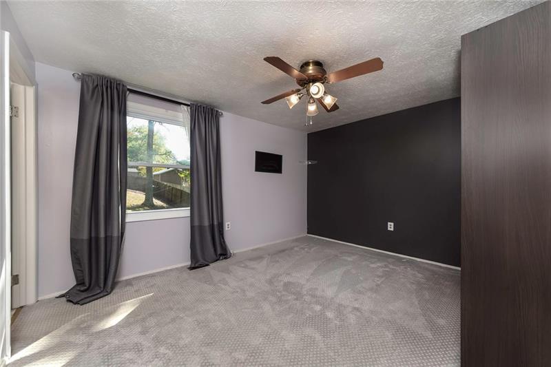 125 Tory Road Coraopolis, PA 15108 - Photo 13 of 25 Gallery Image 13
