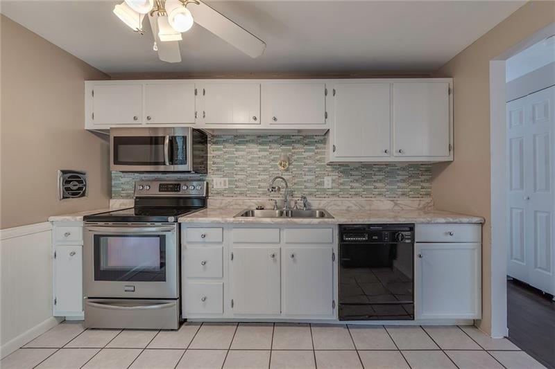 125 Tory Road Coraopolis, PA 15108 - Photo 9 of 25 Gallery Image 9