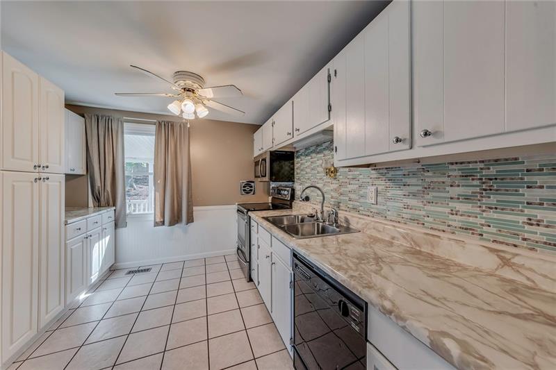 125 Tory Road Coraopolis, PA 15108 - Photo 10 of 25 Gallery Image 10