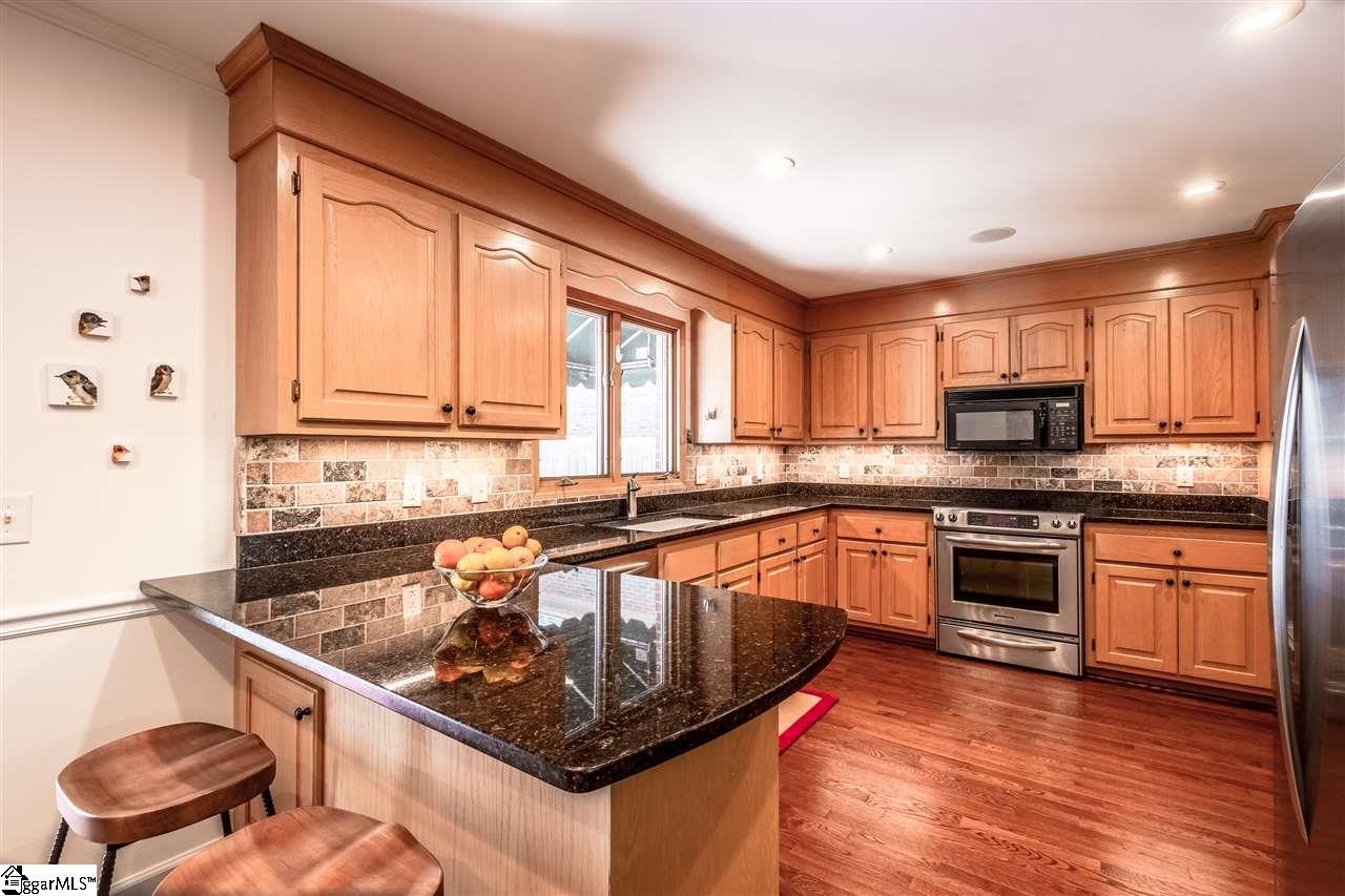 205 Cedar Grove Road Greer, SC 29650 - Photo 3 of 32 Gallery Image 3