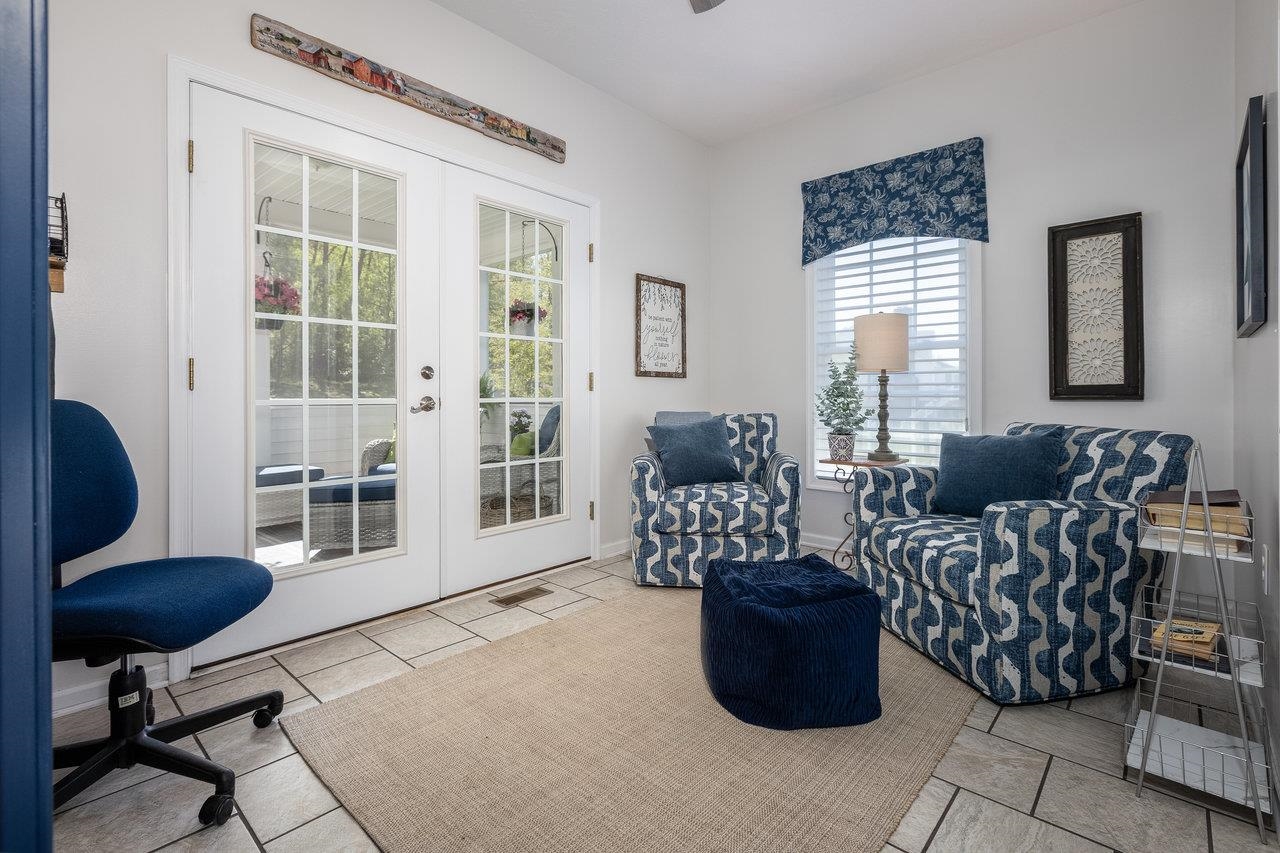 102 Millview Drive Bridgewater, VA 22812 - Photo 35 of 59 a living room with furniture and a large window