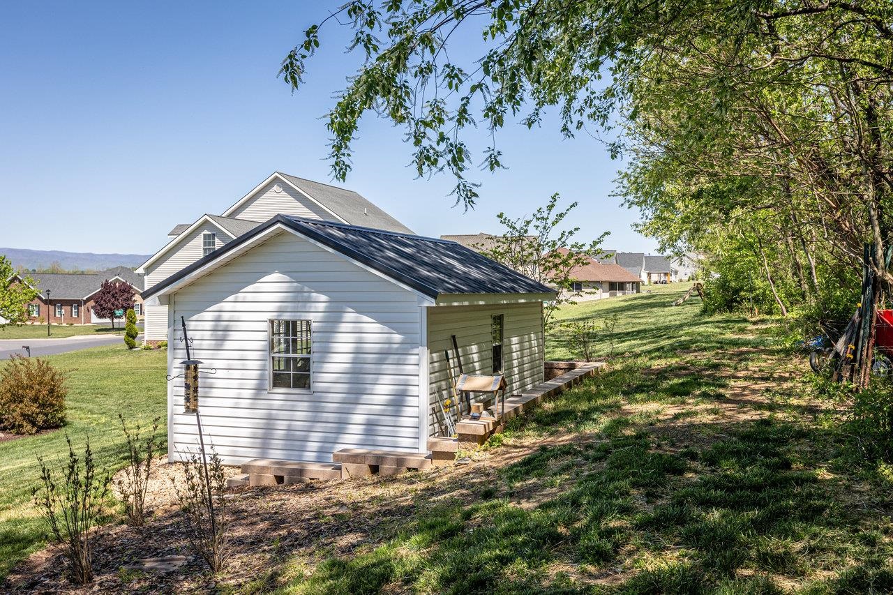 102 Millview Drive Bridgewater, VA 22812 - Photo 50 of 59 a front view of a house with garden