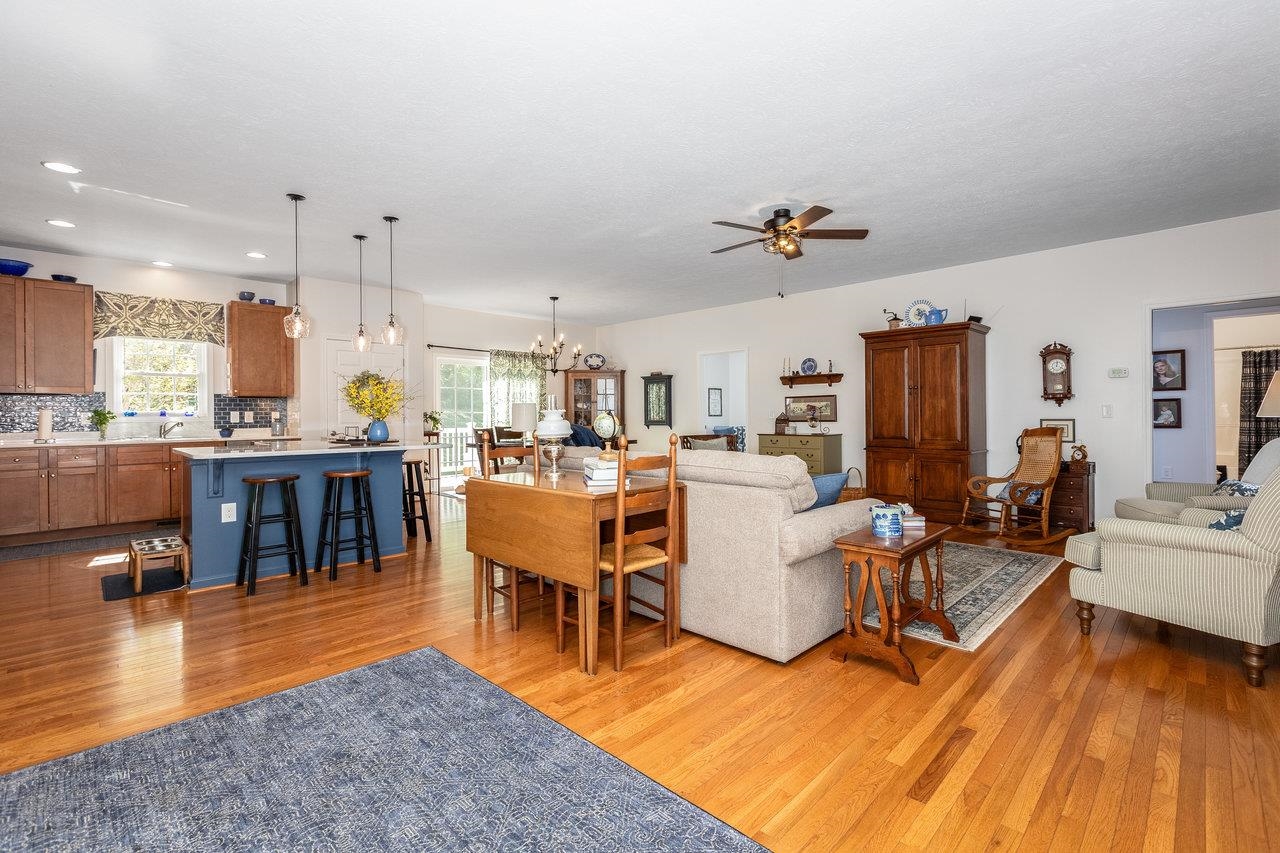 102 Millview Drive Bridgewater, VA 22812 - Photo 5 of 59 a living room with furniture and kitchen view