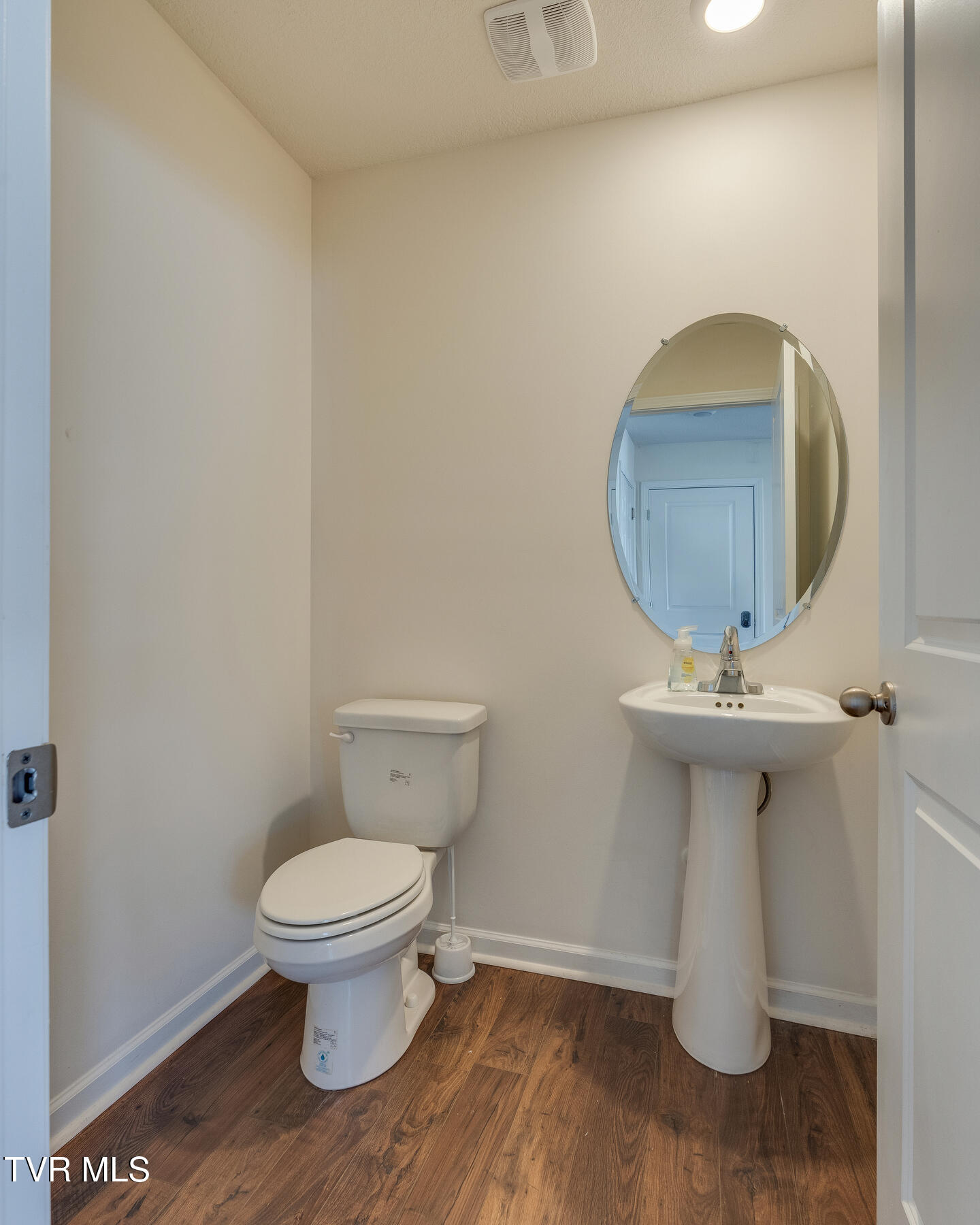 1249 Stamp Lodge Road Kingsport, TN 37660 - Photo 17 of 41 017