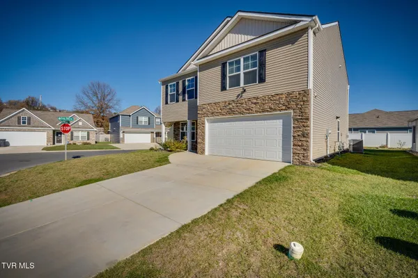 $319,900 | 1249 Stamp Lodge Road, Kingsport, TN 37660