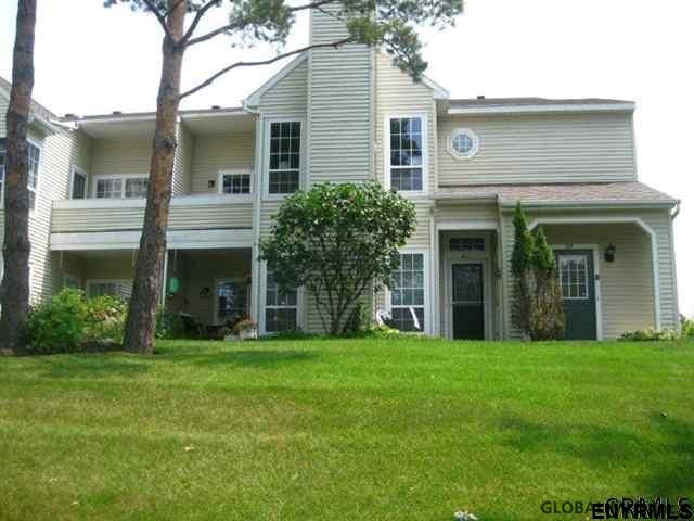 821 Ridge Circle, Unit 821 Troy, NY 12182 - Photo 2 of 8 Photo 2