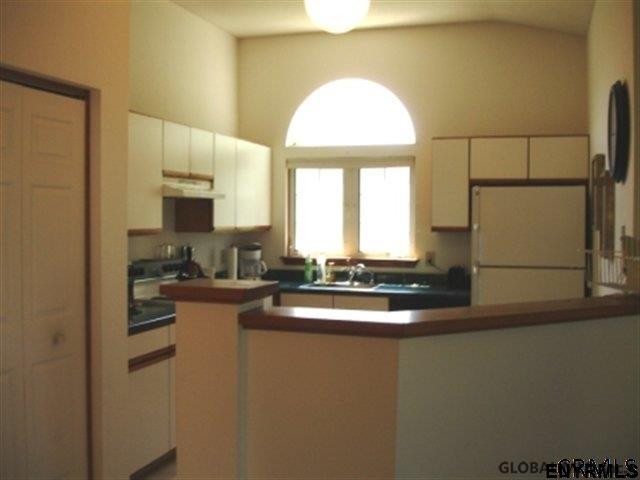 821 Ridge Circle, Unit 821 Troy, NY 12182 - Photo 5 of 8 Photo 5